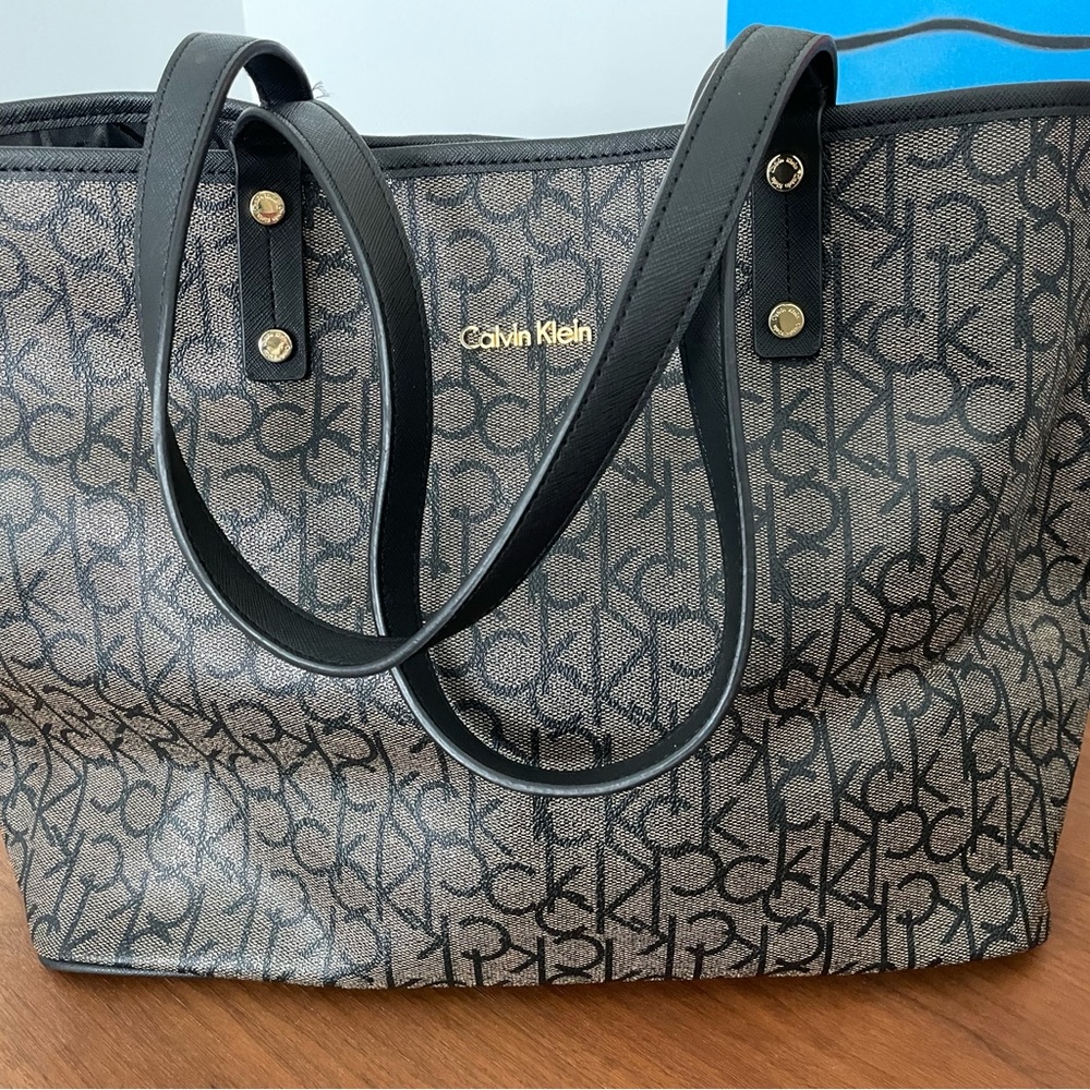 Calvin Klein Signature Tote Shoulder Bag